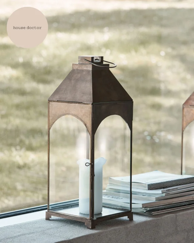 Smukkeste Arch lanterne fra House Doctor. Passer perfekt ud til altanen eller terrassen en sommeraften 🕯️🤎