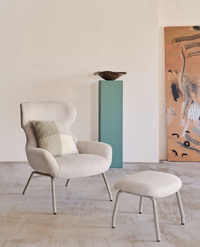 ✨☁️Belina lænestol i beige fra Kave Home☁️✨⁠
⁠
Den smukke Belina lænestol i beige giver stuen et roligt og elegant udtryk☁️⁠
Blød chenille og et stilrent design gør den perfekt til afslapning i hverdagen. 🪑⁠
⁠
Find den på likehome.dk ✨⁠
⁠
❗️ Bliv en del af kundeklubben og få:⁠
10 % rabat på alle varer, loyalitetspoints og 3 års reklamationsret ✨⁠
⁠
⁠
#stueindretning #stueinspiration #hyggehjørne #nordicliving #sofastyle #stuedesign #interiør #boliginspiration #skandinaviskdesign #hygge⁠